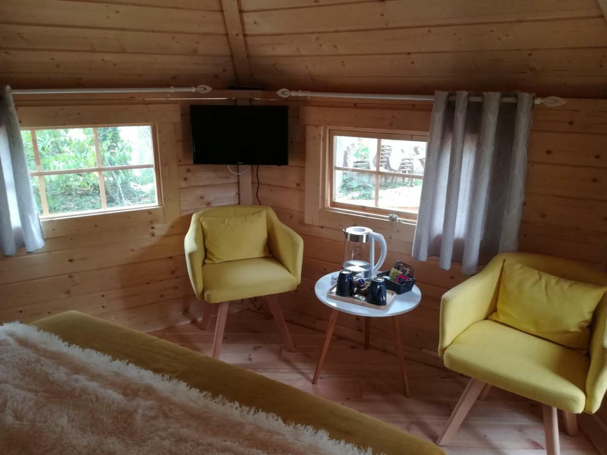Camping Loisirs Des Groux Mousseaux-sur-Seine Exterior photo
